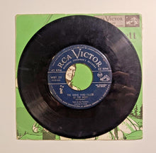 Load image into Gallery viewer, The Ballad of Davy Crockett by the Sons of the Pioneers - 1955 RCA 78 RPM Record
