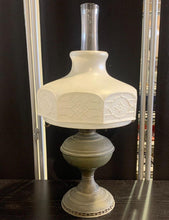 Load image into Gallery viewer, 1915-16 Aladdin (Mantle Lamp CO. of USA) Model N95 w/ Glass Insert &amp; Lamp Shade
