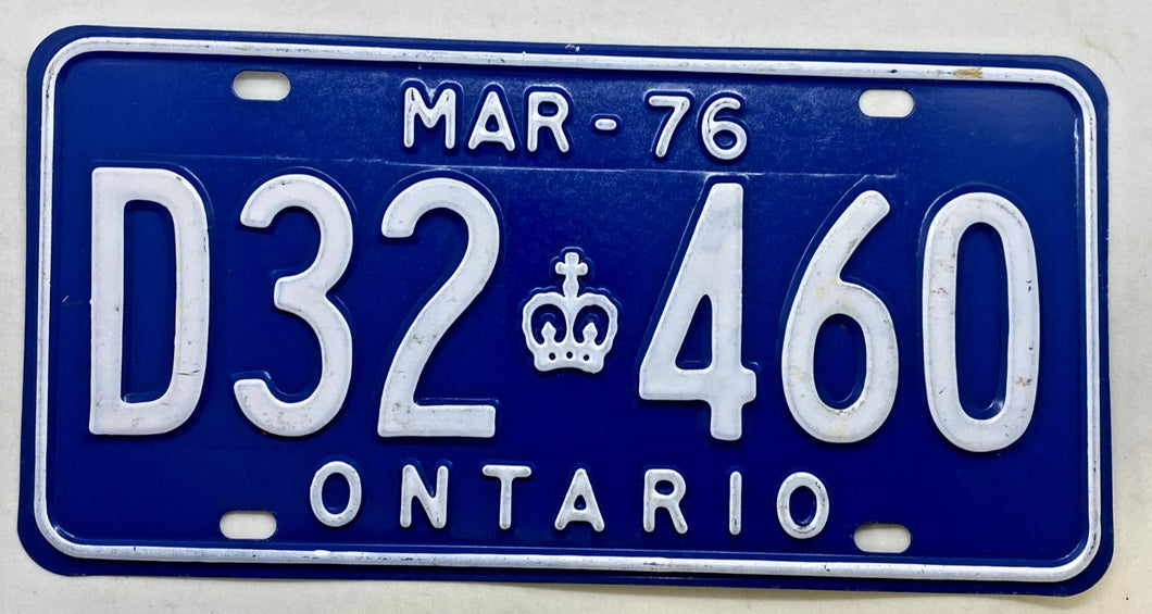 1976 Ontario License Plate # D32-460