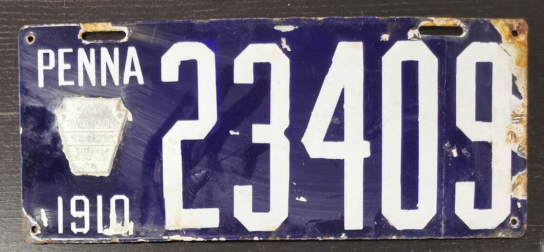 1910 Pennsylvania Porcelain Metal License Plate 23409