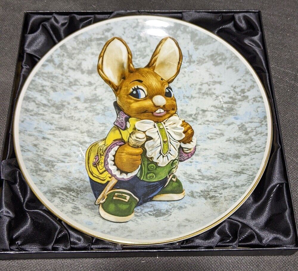 PENDELFIN Bone China Collectors Plate - Father - # 157 / 10000