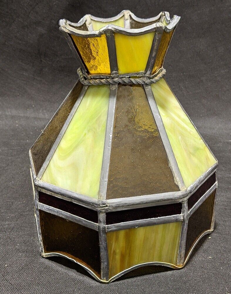 Beautiful Vintage Stained Glass / Slag Glass Lamp Shade