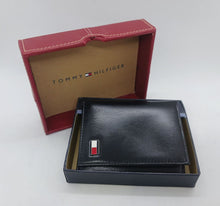 Load image into Gallery viewer, Tommy Hilfiger Wallet New with box
