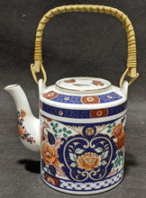 Load image into Gallery viewer, Vintage Bone China Tea Pot by Cassidy - 1801 Imari - Made in Japan
