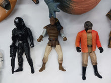 Load image into Gallery viewer, Star Wars: Power of the Force - Assorted Lot of Action Figures &amp; Weapons
