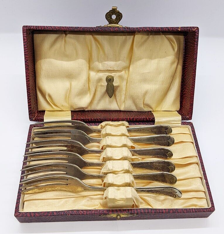 Set of 6 Silver Plated Pastry Knives, In Original Box, No Knife