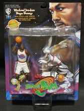 Load image into Gallery viewer, 1996 Space Jam Michael Jordan / Bugs Bunny Figures MOC, Canadian EN/FR Package
