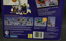 Load image into Gallery viewer, 1996 Space Jam Michael Jordan / Bugs Bunny Figures MOC, Canadian EN/FR Package
