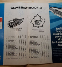 Load image into Gallery viewer, 1970 March 11 Maple Leafs Program Signed by Gordie Howe and More
