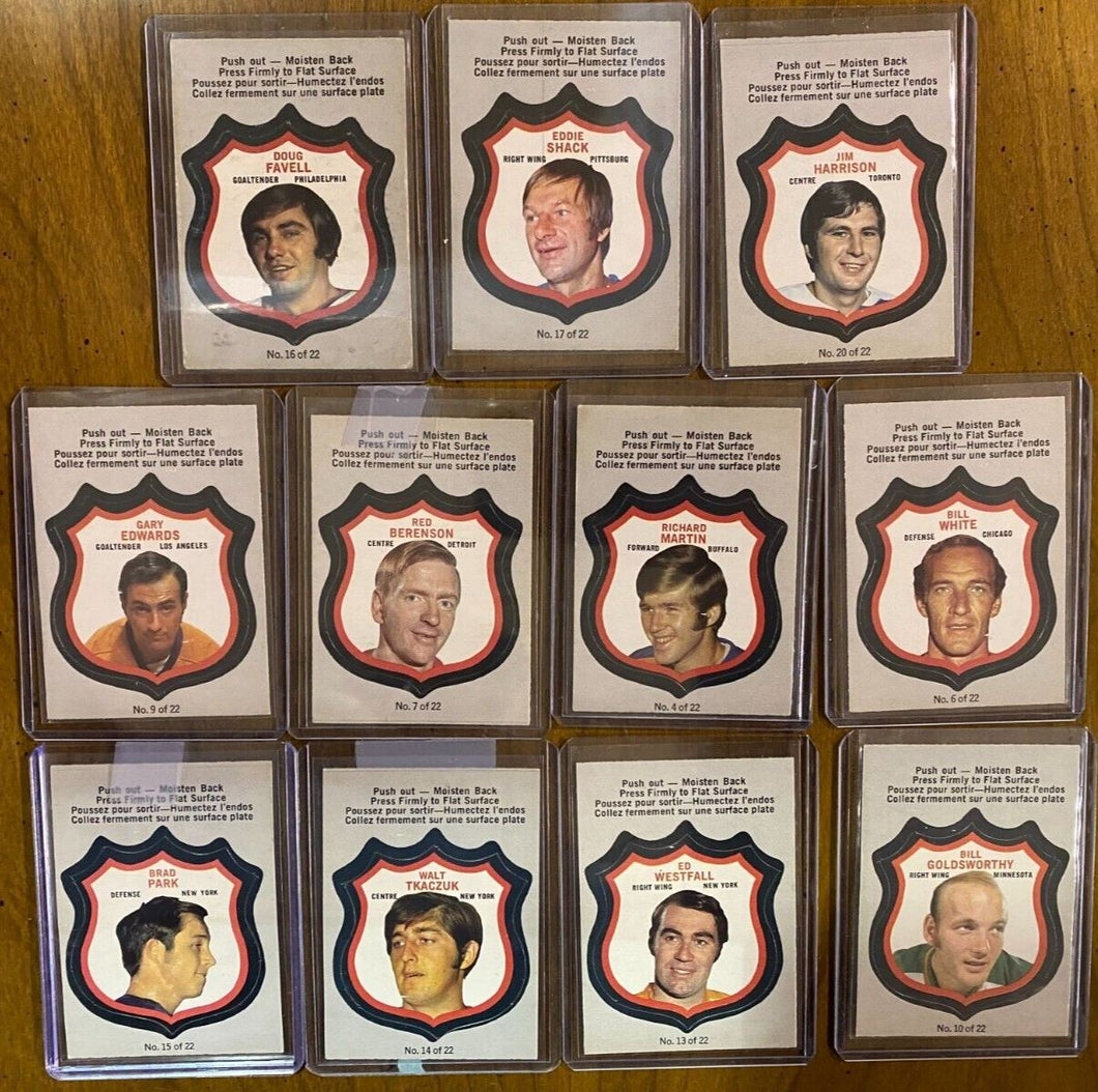 1972-73 OPC Shield Crest Lot of 11 cards