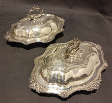 Load image into Gallery viewer, A Pair of B.P Sheffield Reproduction On Copper SILVER PLATE SERVER
