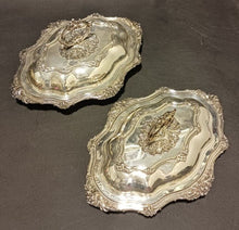 Load image into Gallery viewer, A Pair of B.P Sheffield Reproduction On Copper SILVER PLATE SERVER
