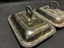 Load image into Gallery viewer, Birks And Ellis England Regency Silver-plated Serving Tray with lid x 2
