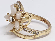 Load image into Gallery viewer, Gold Plated Costume Jewelry Ring - Size 5 1/2 - M.O.P Flower
