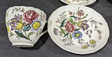 Load image into Gallery viewer, 4 COPELAND SPODE - Gainsborough - Tea Cup &amp; Saucers - Old Mark
