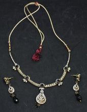 Load image into Gallery viewer, Vintage Eastern Indian Inspired Costume Jewelry Set
